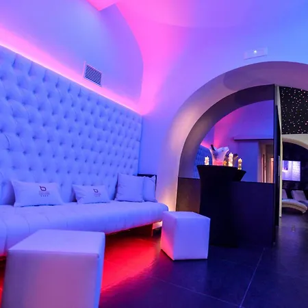 Ξενοδοχείο The One Boutique & (adults Only) 4*