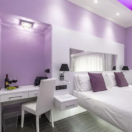 The One Boutique & (adults Only)