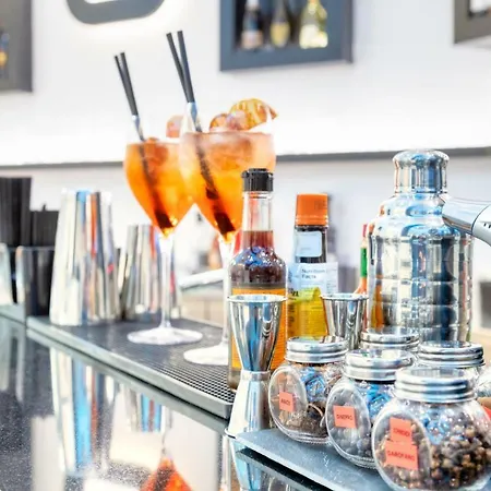 The One Boutique & (adults Only) Отель 4*