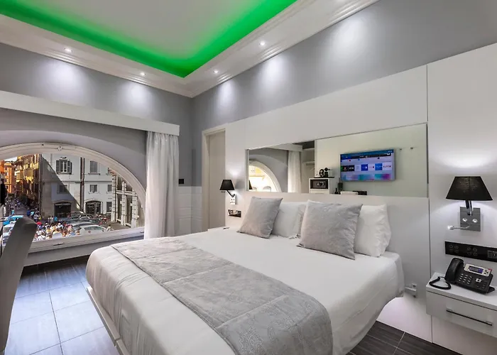 The One Boutique & (adults Only)