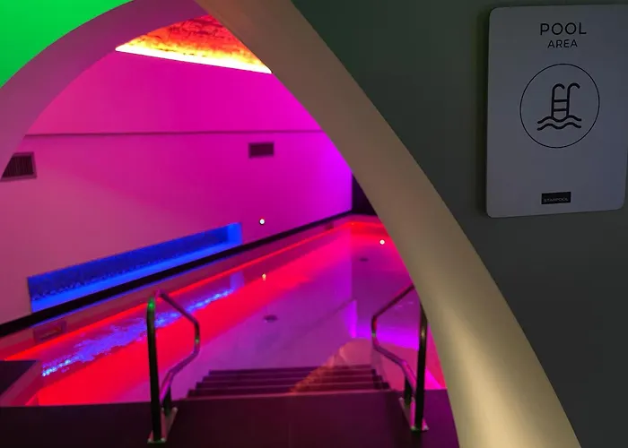 The One Boutique & (adults Only)